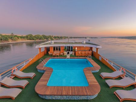 رحلة نيلية لمدة 5 أيام في سالاسيا خلال عيد الفصح