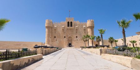 جولة سياحية في مدينة الإسكندرية انطلاقاً من ميناء الإسكندرية