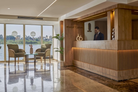 رحلة موفنبيك إم إس رويال لوتس النيلية