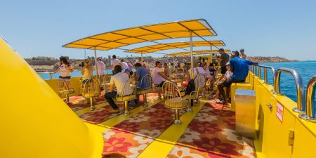 رحلة بقارب شبه غاطس في شرم الشيخ